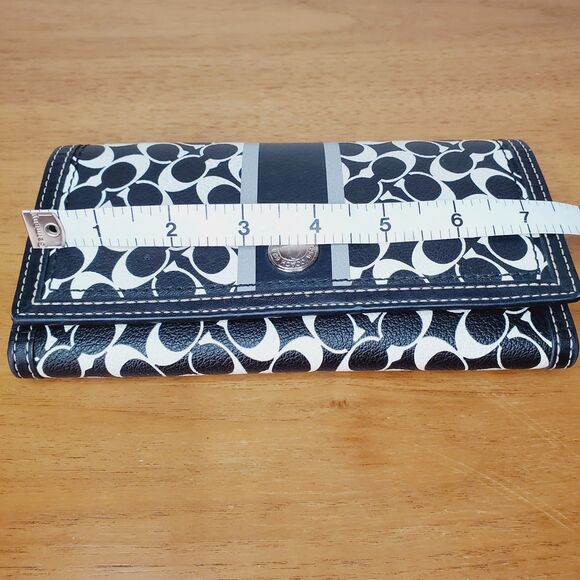 COACH CHELSEA TRIFOLD WALLET Black White Monogram Leather WOMEN Leather Wallet - Picture 8 of 8